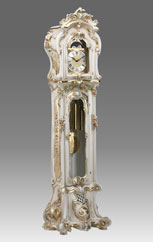 Grandfather Clock 507 lacquered and decorated